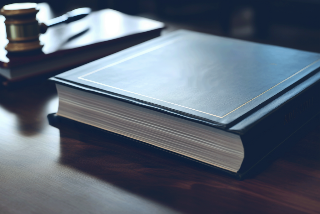 אודות עורך דין עידו פורת – ספר משפטים ופטיש שופט במשרד עורכי דין